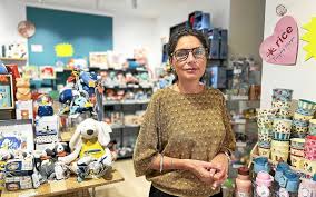 Photo  Je reconcentre tout sur le premier magasin  :  Quimper ...