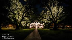 Icon patterncreate icon patterns for your wallpapers or social networks. Oak Alley Plantation A Picturesque Estate In Plantation Country