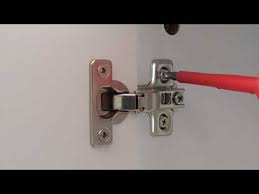 Schrankturen einstellen turen justieren leicht gemacht youtube ikea stuva turen montieren und einstellen 4 4 youtube Schritt Fur Schritt Anleitung Zum Einstellen Von Schrankturen So Stellt Ihr Eure Schaniere Bzw Eure Schranktur Richtig Ein M Schranktur Schrank Schrankturen