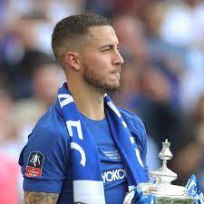 He has been a key member of the first team ever since, winning the. A Imagem Pode Conter 1 Pessoa Atividades Ao Ar Livre Manner Frisur Kurz Haarschnitt Manner Manner Frisuren