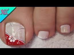 Algunos son complejos otros muy sencillos, pero encontraras diseños para cualquier ocasión. Diseno De Unas Para Pies Flor Y Mallas Principiantes Flowers Nail Art Nlc Youtube Unas Manos Y Pies Unas Pies Decoracion Disenos De Unas Pies
