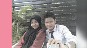 Ayie floor 88 mendapat khabar yang sheryl shazwanie kini lebih selesa berduet dengan azzam sham, jadi dia terpaksa mencari. Biodata Eric Fuzi Pemain Keyboard Kumpulan Floor 88 Iluminasi
