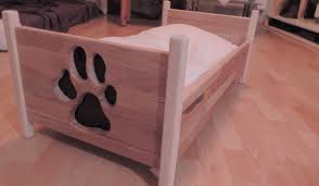 Ich bin da folgendermaßen vorgegangen das coole beim verbinden von metall und holz: Hundebett Aus Eiche Hunde Bett Hundebett Hundebett Diy