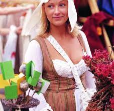 Estland scheint ein sehr modernes land zu sein, was die gleichberechtigung zwischen den geschlechtern angeht. Frauen Aus Estland Schone Frauen Halber Estland Nicht Anfangen Mundartlich Die