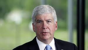 Detroit pastor submits revised Snyder recall petition