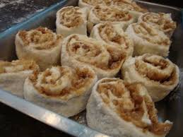 Bisquick Cinnamon Roll Recipe Bisquick Cinnamon Rolls Chocolate Chocolate And More Gluten Free Baking Mix Bisquick Recipes Bisquick Cinnamon Rolls