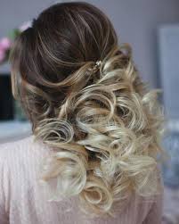 You get the look of lush curls with the ease and security that it will stay in place for the entire day. Half Up Half Down Wedding Hairstyles 50 Stylish Ideas For Brides