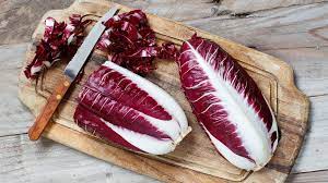 Sauté the onion and the radicchio in hot oil and deglaze with red wine. Radicchio Nutrition Benefits And Uses
