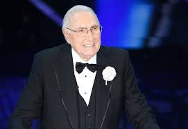 Born giuseppe raimondo vittorio baudo on 7th. Pippo Baudo Duro Contro Fedez Avrei Spento La Telecamera