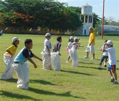 También debes saber que además de ser divertidos, estos juegos típicos de costa rica los juegos tradicionales en la zona rural de la selva entre los juegos con influencia mestiza encontramos: Juego Tradicional Arriba De Costa Rica Juegos De Turno Tradicional Costa Rica Se Ofrece Un Conjunto Tradicional De Utensilios Ortodoxos Rusos Welcome To The Blog