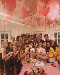 Kenzie Kenzie Fotos Y Videos De Instagram Birthday Photoshoot Friend Poses Friends Photography