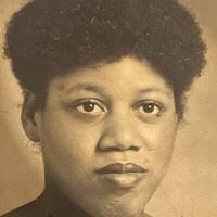 Denise Wynn's Instagram, Twitter & Facebook