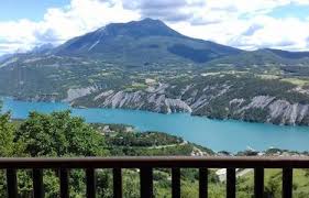 Sentiers pédestres et vtt pour de petite randonnées. Der Serre Poncon See Gites De France
