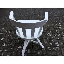 I headed to ikea to pick up the markus swivel chair, which has been extensively reviewed and seemed a safe bet. Ikea White Swivel Desk Chair Aptdeco