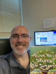 Kelly Dellinger's Instagram, Twitter & Facebook