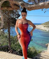 Demi rose mawby is a published model from the uk. Demi Rose Bá»'c Lá»­a Vá»›i Vong Ba áº¥n TÆ°á»£ng Bao NgÆ°á»i Lao Ä'á»™ng