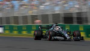 Hamilton is located around 17256 km away from melbourne so if you travel at the consistent speed of 50 km per hour you can reach melbourne in 345.12 hours. Hamilton Dominant On Friday In Melbourne