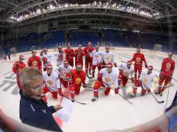Сборная россии по хоккею с шайбой) is the national men's ice hockey team of russia, overseen by the ice hockey federation of russia. Sostav Sbornoj Rossii Na Sochi Hockey Open