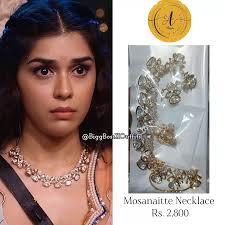 chum_darang Wearing " Lilian Kaftan " by @tushe.tribe •Price : 6,200.00 INR  •Styled by : @styledby_janhvi . . . . . . . [ #PriyankaChaharChoudhary  #JiyaShankar #abhishekmalhan #ManishaRani #BiggBoss18 #RubinaDilaik #TejRan  #TejasswiPrakash #