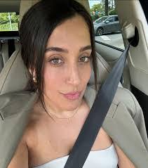 Kendra Moultrie's Instagram, Twitter & Facebook