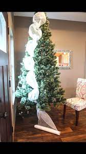 How To Decorate A Christmas Tree From Start To Finish The Easy Way Re Fabbed Video Video Christmas Tree Cool Christmas Trees Christmas Decor Diy