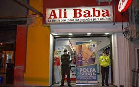 € 4,50 ali baba box donerbox. Que Paso En Las Tiendas Ali Baba Las Autoridades Ordenaron Su Cierre Por Esta Razon Somosfan Com
