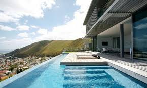 Pool Lang Schmal Versenkt Patio Bereich Liegesessel Schwimmbad Designs Coole Pools Schwimmbader