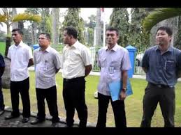 7:08 ribut mangkubumi 4 165 просмотров. Apel Pagi Pnm Cabang Medan Youtube