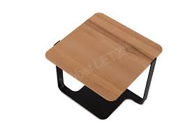 Hier tritt bestloft gerne den gegenbeweis an, denn mit diesem modernen laptoptisch aus einem 20 mm x 20 mm quadratrohr im trendigen industriedesign wird jeder wohnraum optisch aufgewertet. Ronald Schmitt Beistelltisch K 136 Kernbuche Schwarz Mobel Letz Ihr Online Shop