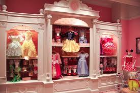 Bippity Boppity Boutique Magic Kingdom Tips For Hong Kong Disneyland S Bibbidi Bobbidi Boutique Bibbidi Bobbidi Boutique Hong Kong Disneyland Disneyland