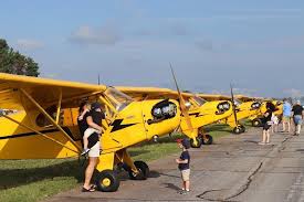Cracker Fly-In brings aircrafts to Gainesville's Lee Gi...