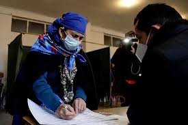 0 ratings0% found this document useful (0 votes). Chile S Constitution Rewrite Helping Indigenous People Find Voice Csmonitor Com