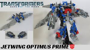 Autobots bumblebee, ratchet, ironhide, mirage (aka dino), wheeljack (aka que) and sideswipe led by optimus prime, are back in action taking on the evil decepticons, who are eager to avenge their recent defeat. Lego Transformers Dark Of The Moon Jetwing Flight Tech Optimus Prime Youtube