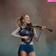 Lindsey Stirling Nude Leaks 3 Photos - Fapello