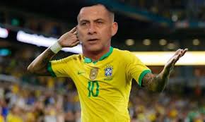 La cita se desarrollará en el estadio nacional a partir de las 7 de la noche (hora peruana) con arbitraje del chileno julio. Peru Vs Brasil Los Mejores Memes Del Duelo Por Eliminatorias Qatar 2022 Con Neymar Y Bascunan Como Protagonistas Fotos Nczd Futbol Peruano El Bocon