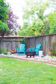 It will give another challenge for you to show your capability. 20 Brilliant Corner Yard Landscaping Ideas For You