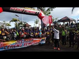 The java sea and the indian ocean border its northern and southern coasts, respectively, while the narrow bali strait to the east separates java from bali. Gowes Jelajah Lereng Semeru 3 Start Desa Wonoayu Wajak Malang Youtube