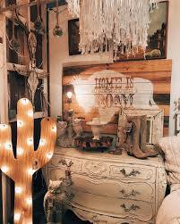 The latest media tweets from junk gypsy (@junkgypsy). Pin On Round Top Warrenton