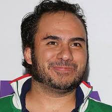 La nueva escenografía de chumel con chumel torres fue diseñada por trino, el popular caricaturista mexicano, y fue montada en el set adaptado desde su casa para grabar bajo todas las. Biografia De Chumel Torres Edad Radio Hbo Novia Libro Laletrade Biografias Musica Y Letras