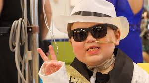 Philadelphia Phillies and 'King Swings' deliver a backyard makeover to  Malvern family