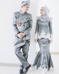 Selalu ada inovasi desain yang dibuat sehingga menghasilkan produk fashion yang banyak digemari. Baru 26 Model Baju Kain Songket Modern Terbaru