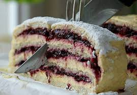 FORESTINA Recept možete pronaći na našem storiju ili na linku u opisu našeg profila www.ekuharica.com #recepti #kuhajpecisvimareci #torte #hrana #zdravahrana #cook #taste #bake #321kuhaj #kuhinja #kolac #kolacici #kolaci #food #tasty #photo #eat #