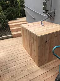 Ibc Container Verkleidung Wassertank Larchenholz Pool Im Garten Verkleiden In 2020 Wassertank Garten Wassertank Wasserleitung Garten