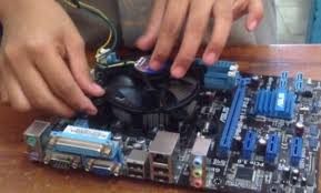 B.program fost dari bios secara otomatis akan mendeteksi hardware yang terpasang dikomputer. 9 Langkah Merakit Komputer Lengkap Dengan Gambar