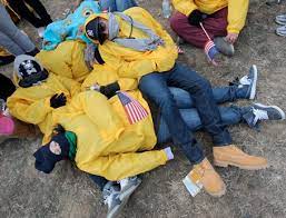 Après le sac plastique, gabrielle wambaugh s'attache à un autre objet de notre quotidien: Journee Historique A Washington