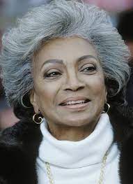 Nichelle Nichols Always Beautiful 70 Year Old Women Nichelle Nichols Ageless Beauty