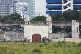 Hotels near jalan brunei utara. File Kuala Lumpur Malaysia Gate Of Pudu Prison 01 Jpg Wikimedia Commons