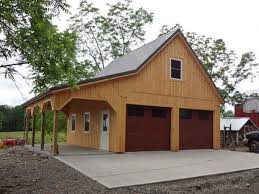 Holzgarage Https Www Pineca De Holzgaragen Scheunengarage Plane Fur Scheunenhaus Garage Aus Holz
