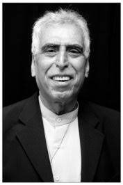 وتوفي الشاعر الكبير سعدي يوسف الذي عاش في عدن طويلا، وسردها شعرا ونثرا حتى وفاته. Ø³Ø¹Ø¯ÙŠ ÙŠÙˆØ³Ù Author Of Ø§ÙŠØ±ÙˆØªÙŠÙƒØ§