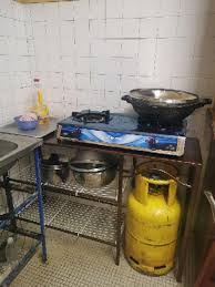 Rak gantung dapur aluminium dan rak gantung dapur minimalis dapat berbentuk rak gantung dapur diy yang dapat anda bongkar dan pasang sendiri agar mudah dibawa. Rak Dapur Gas Barangan Deko Baby Murah Murah Facebook